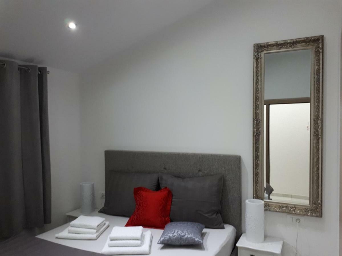 Penthouse Filka Apartment Mimice Exterior photo